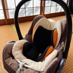 トラベルシート　maxicosi チャイルドシートの画像