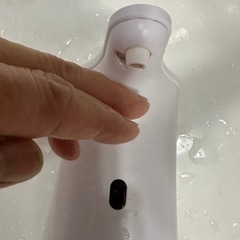 薬用石鹸ミューズ　泡ハンドソープ　自動ディスペンサー　電源入りますがジャンクの画像