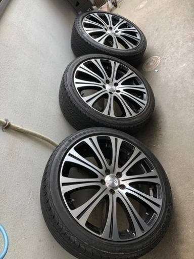 ブリジストン アルミホイール　225/40R18