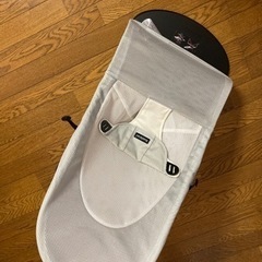 赤ちゃん3点セット　バウンサー、ベビーバス、オムツゴミ箱の画像
