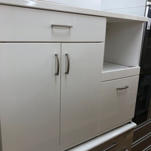 【ニトリ】ホワイトカラーの二枚扉 レンジボードお売りします！