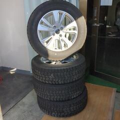 スタッドレスタイヤ205/65R16  シトロエンに使用