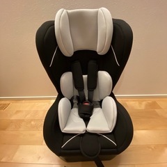 【引取先見つかりした】【美品】定価9740円　新生児から使用可能(0~18㎏) チャイルドシート　シートベルト固定丸洗いOK サイズ調節可能の画像