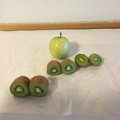 値下げ❣️キウイ1kg‼️2kg以上購入の方小粒1kgオマケ付き❣️品種:香緑‼️ビタミン豊富、免疫力アップの画像