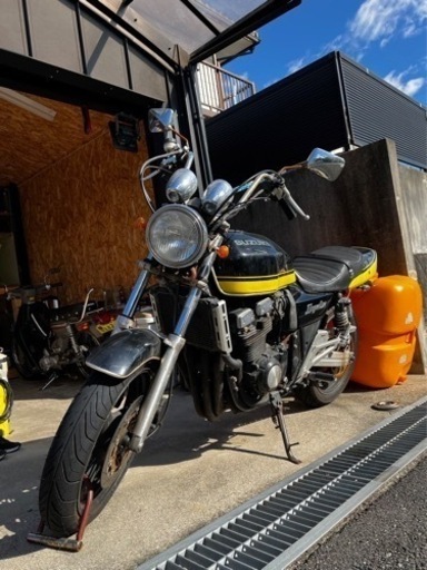 スズキ　バイク