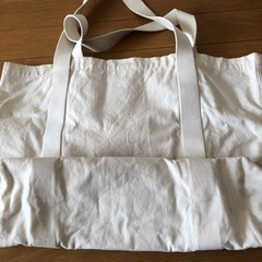 MAISON  KITSUNE トートバックの画像