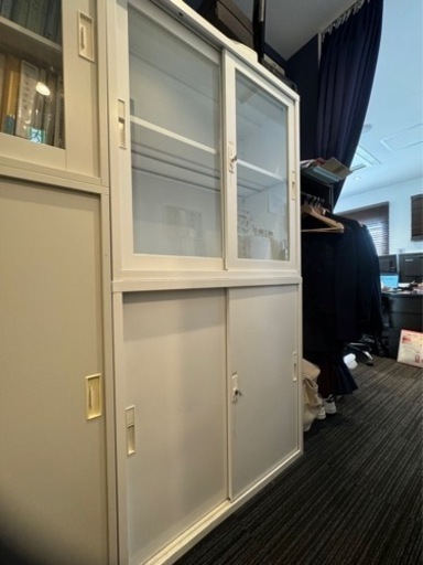 ビジネス書庫　キャビネット　棚オフィス