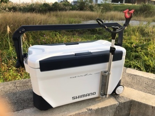 クーラーボックスシマノ　スペーザ ベイシス 250 キャスター