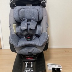 限定値下げ❗️チャイルドシート　アップリカ　クルリラの画像