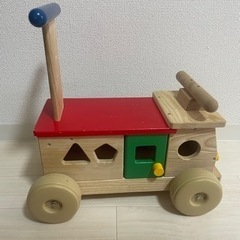 木のおもちゃ　カラフルバスの画像