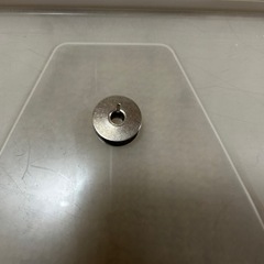 工業ミシン用　ボビンケース　約100個の画像