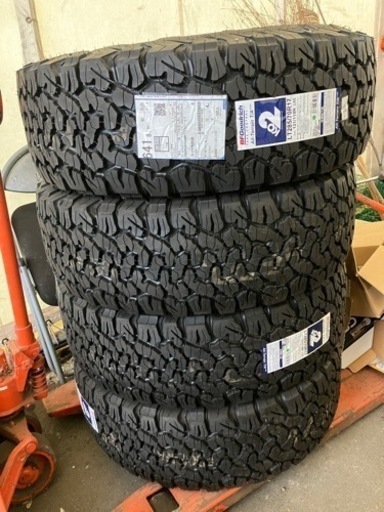 【未使用タイヤ４本 大阪引き取り希望】285/70R17 BFグッドリッチ オールテレーン　ランクル プラド FJクルーザー ハイラックス パジェロ