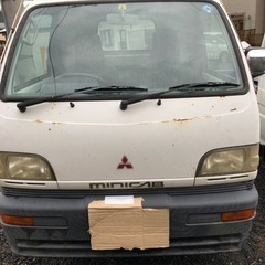 三菱ミニキャブです