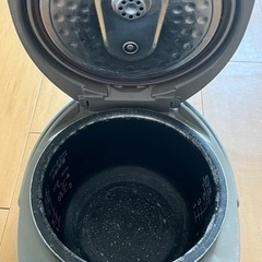 炊飯器の画像