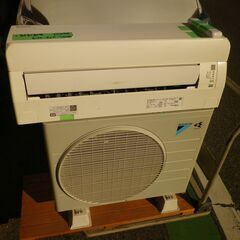 お取引中　ダイキン　6畳～8畳用エアコン　AN22WCS-W 　...