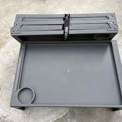 　値下げ　ダイソー　折りたたみテーブル　4個セット　中古の画像