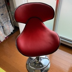 カウンターチェアー　赤
