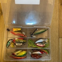 釣具ルアー