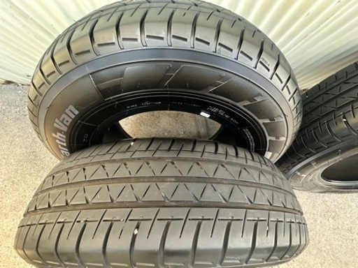 タイヤ YOKOHAMA 195/80R15 107/105N BluEarth
