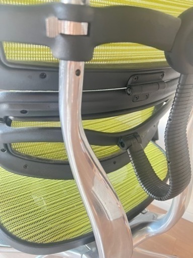 【美品】　エルゴヒューマンプロ　オットマン内蔵型
