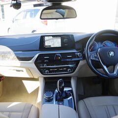 【自社ローン】～BMW(5シリーズ) 523d ラグジュアリー～🌟販売最長36回払い対応・頭金無し・保証人無し🌟カートルズ坂戸・鶴ヶ島店の画像