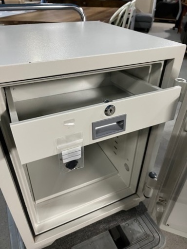 ディプロマット 耐火金庫 デジタルテンキー式 50L 060EHR3 設置込】 ディプロマット デジタルテンキー式耐火金庫 （90分耐火