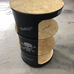 ドラム缶リメイクテーブル棚 の画像