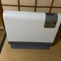 商談中〜無料　ガスファンヒーター(ジャンク)