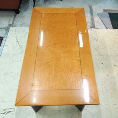 IDC 大塚家具 スプレンダー センターテーブル バーズアイメープル 鳥目杢 ローテーブル ソファテーブル 札幌市 新道東店の画像