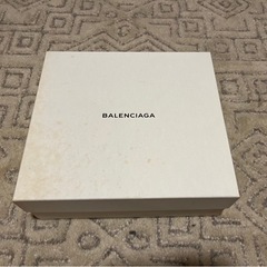 BALENCIAGAの画像