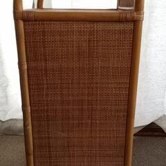 【KOIZUMI】籐製 棚 チェストの画像