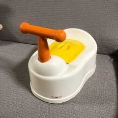 蓋付きおまるの画像