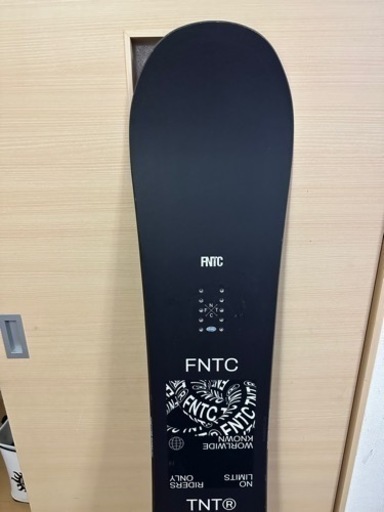 スノーボード板 FNTC TNT R 153cm