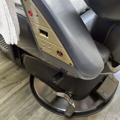 商談中　【直接引取限定】稼働品・新明和・電動理容椅子・理容 美容 業務用・富山県富山市の画像