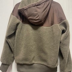 メンズパーカーの画像