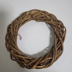 リース台（丸）と　アートフラワー用リーフ（30枚）の画像