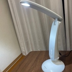 デスクライト 卓上照明 LED パナソニック