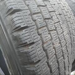 2Tトラック用185/85R16スタッドレスタイヤ (リョウ) 飯田の
