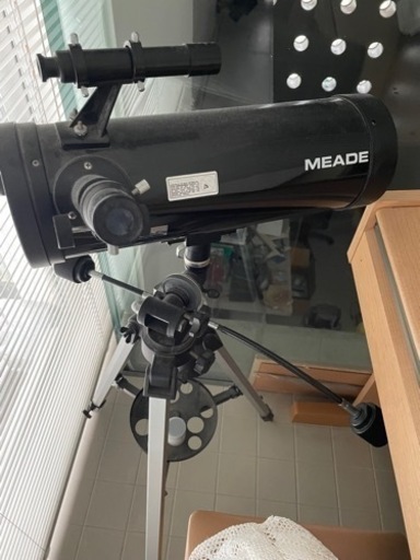 望遠鏡　MEADE 114ST EQ-D