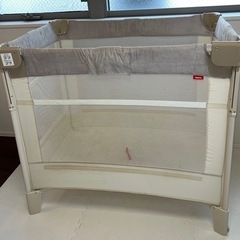 ベビーベッド　ココネルエアープラス　ホワイトベージュ