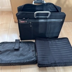 ビジネスバックの画像