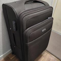 中型スーツケース