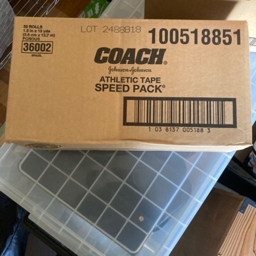 テーピング　ホワイトテープ38mm 32本✖️4