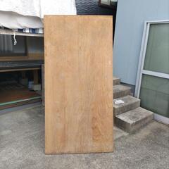 合板と発泡スチロールを貼り合わせたものです。一般的には販売されていないかもしれません。11枚あります。取りに来てくださる方に差し上げます。の画像