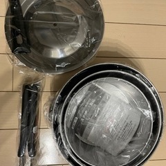 新品未使用　 取手のとれる鍋セットの画像