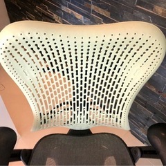 HermanMiller（ハーマンミラー） ミラチェア 肘付き 可動肘 ランバーサポート　オフィスチェア　デスクチェア　アーロンチェアの画像