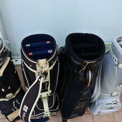 4個のキャディバッグのご紹介です。1個から購入可能。1個1000円　キャディバッグ、ショルダーベルト付き■他に3個出品しています。■現地確認の上購入ください。の画像