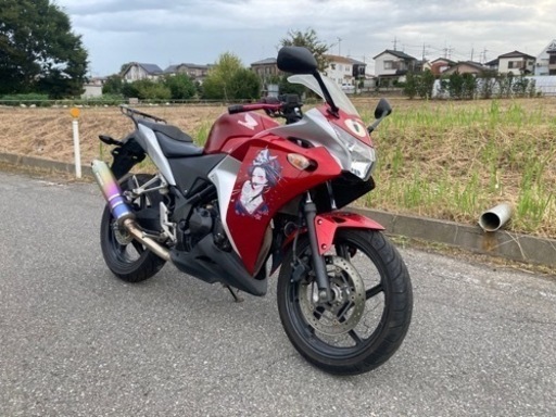 人気のフルカウル　CBR250R 早い者勝ち