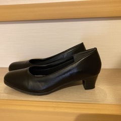 冠婚葬祭用パンプス23cmの画像
