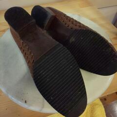 イギリス製  Homy Pedの 茶色のパンプスの画像